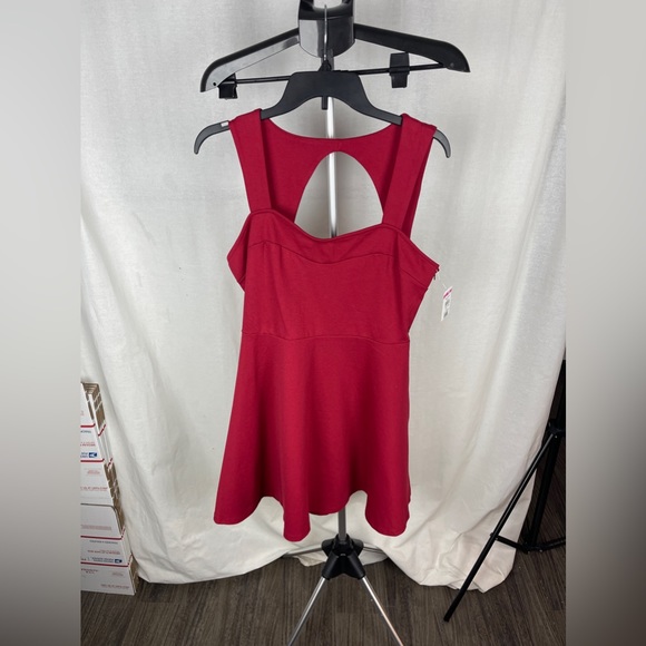 Vanity Room Herringbone Cut Out Back Red Mini Dress Size Small (2-4) NWT - Picture 4 of 10